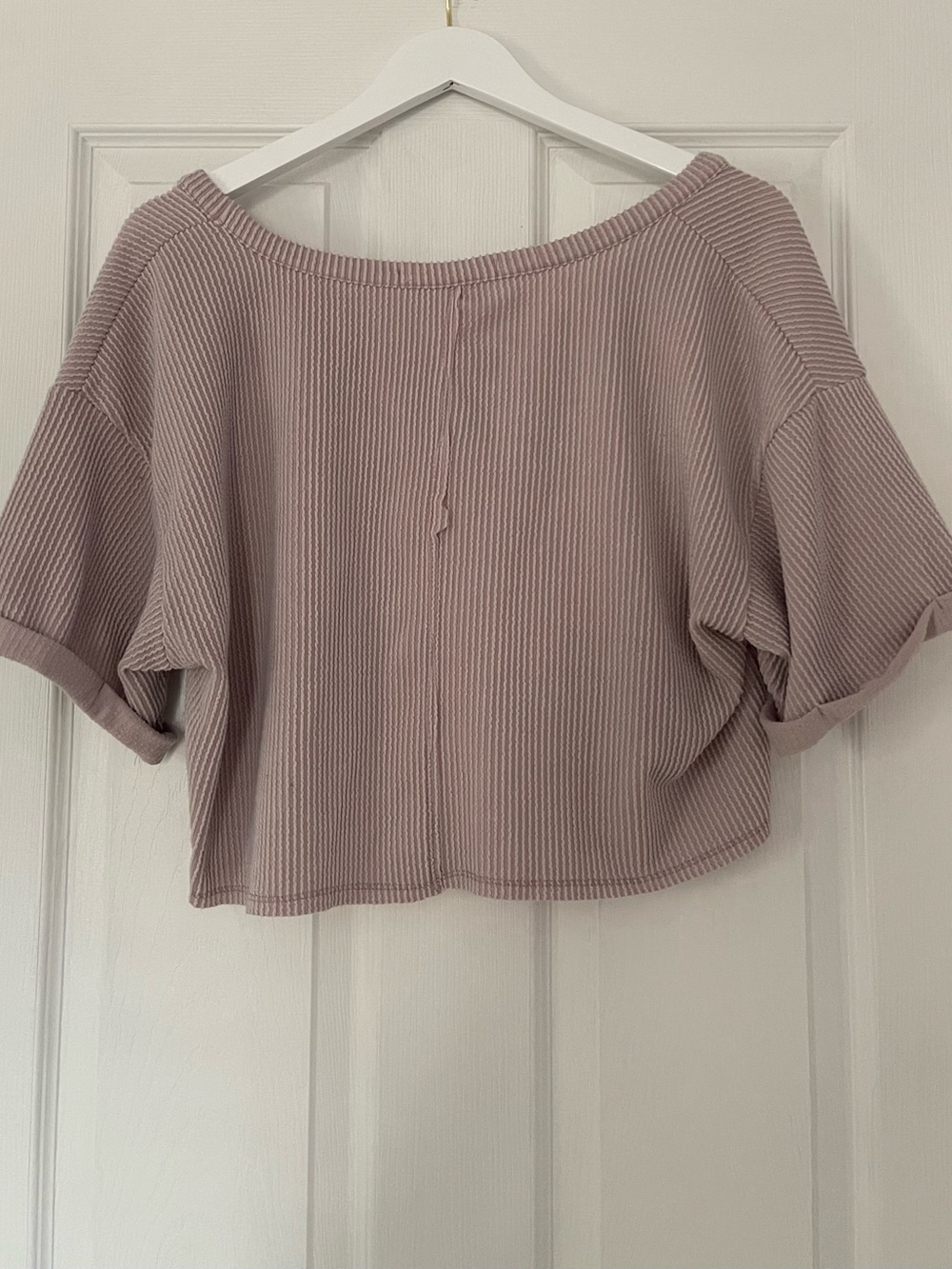 Altar'd State Ribbed V-Neck Cropped Top - Dusty Pink - Picture 3 of 3